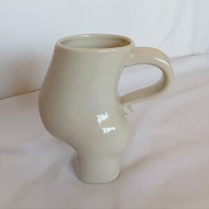 Unique Pregnant Cream Ceramic Mug - Barbara Dale